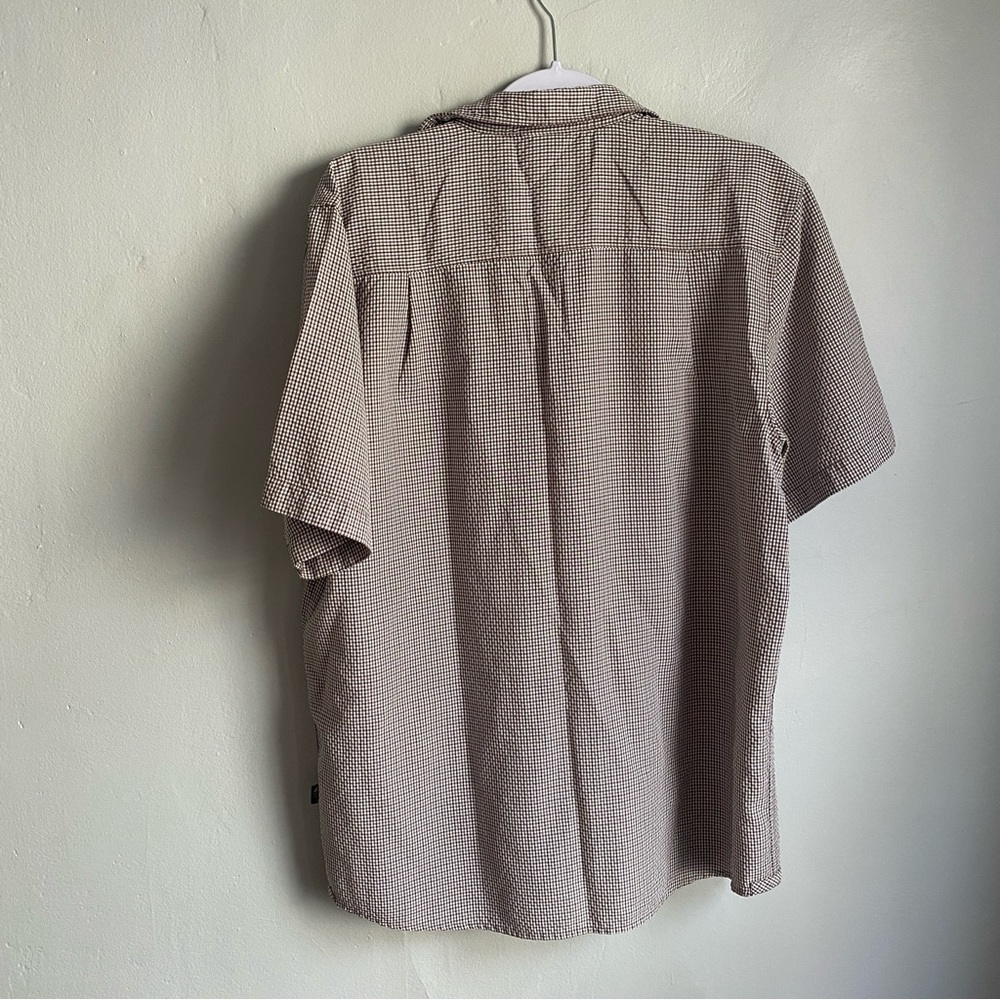 The Northface Men’s Gingham Short Sleeve Shirt - Picture 3 of 6